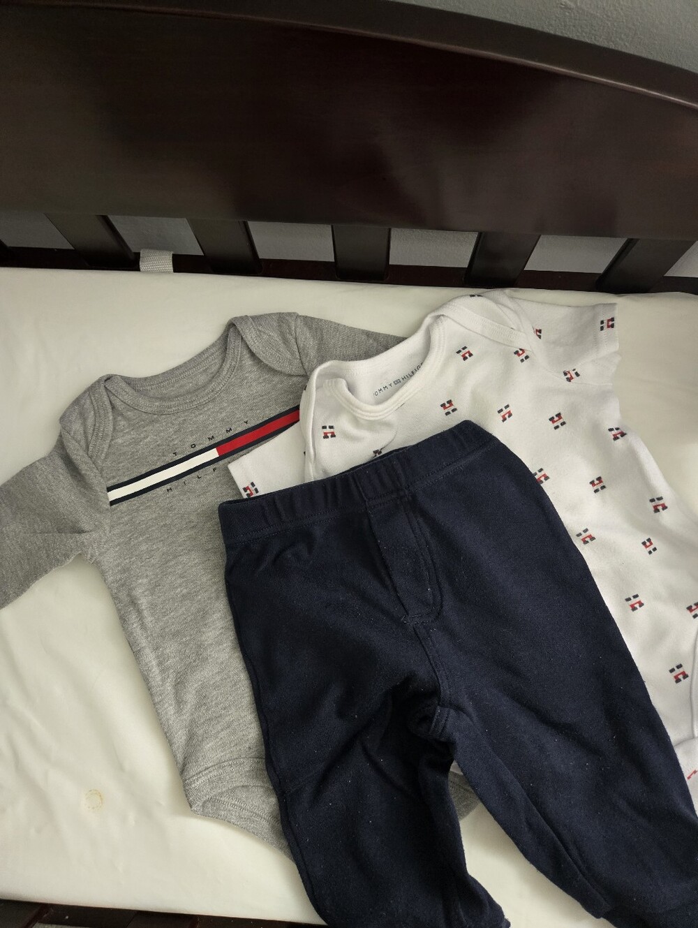 Tommy Hilfiger 3-6m infant baby boy set